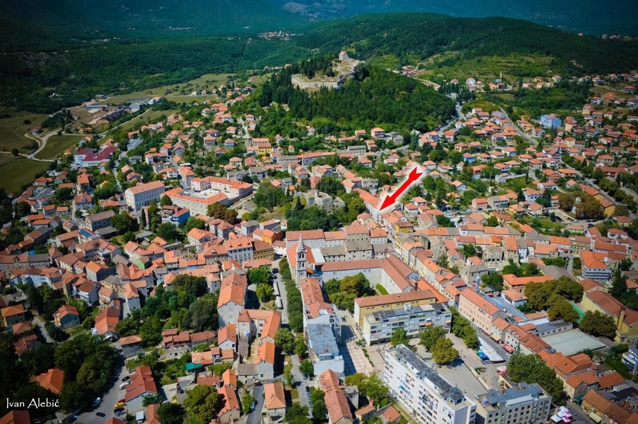 Hostel Sinj Eksteriør bilde